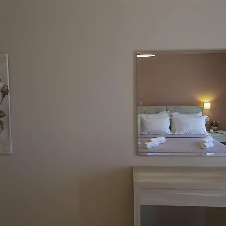 Hotel Petani Vóvikes