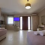 Petani Hotel Vóvikes